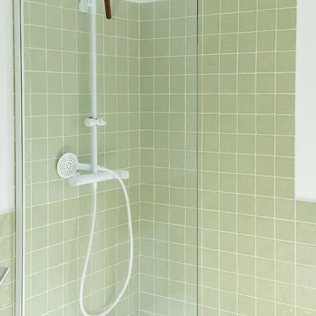 Spot Local Гостевой дом Монкарапашу